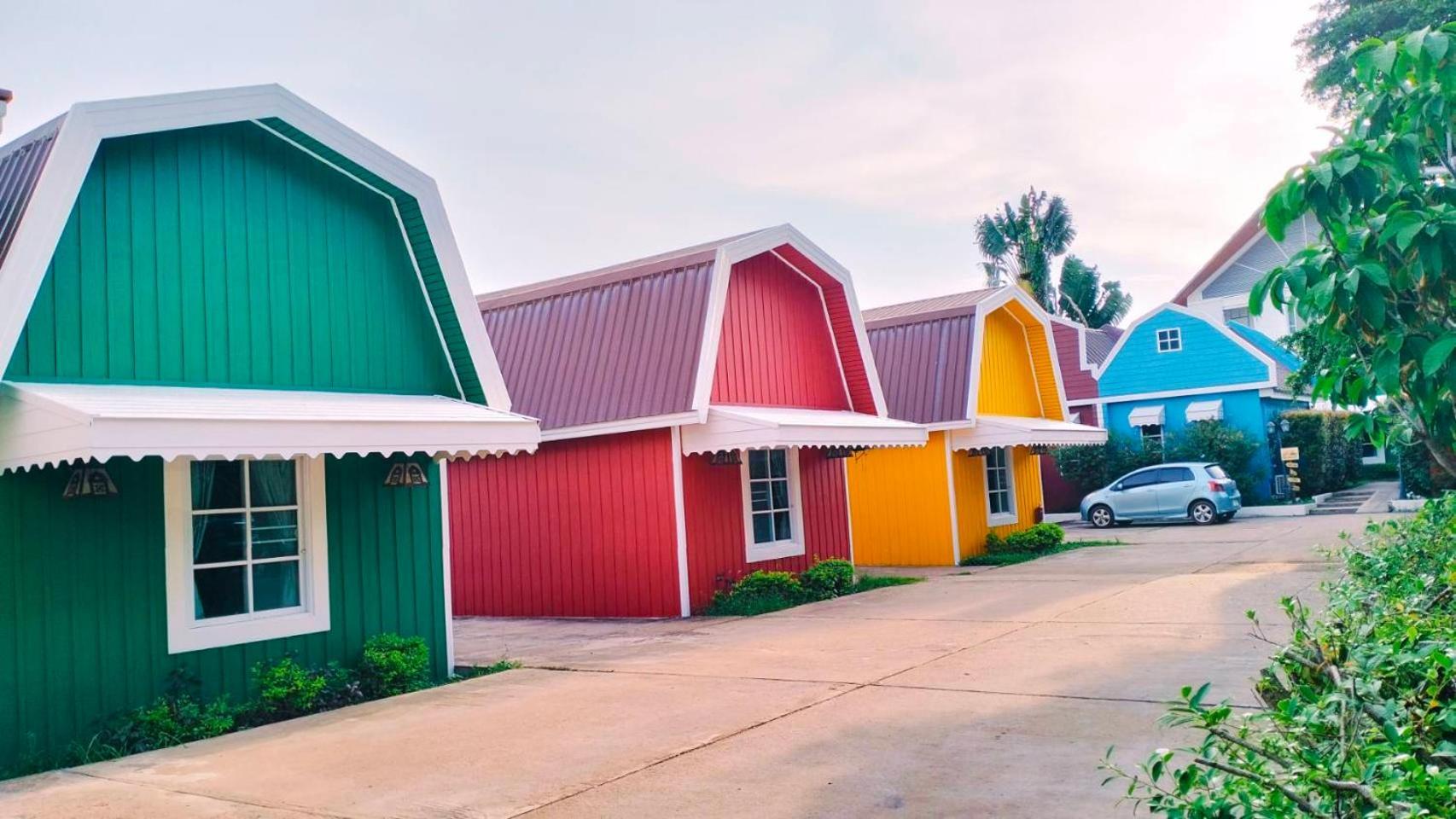Color Ville Hotel Sha Certified Sakon Nakhon Exterior photo