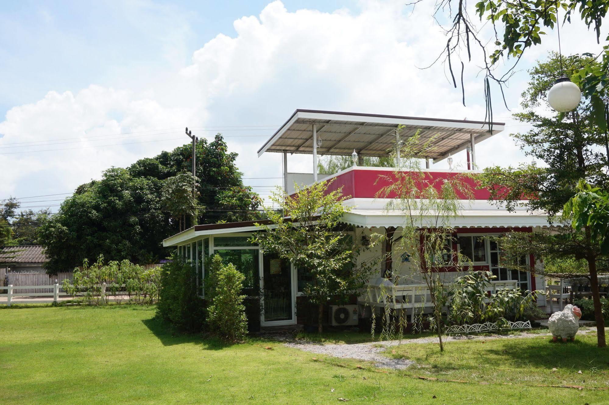 Color Ville Hotel Sha Certified Sakon Nakhon Exterior photo