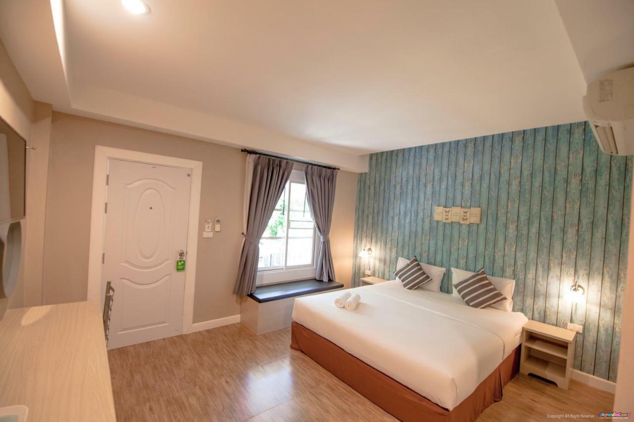Color Ville Hotel Sha Certified Sakon Nakhon Exterior photo